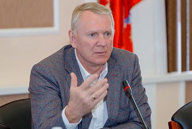 На внеочередную парламентскую сессию депутаты соберутся 25 марта